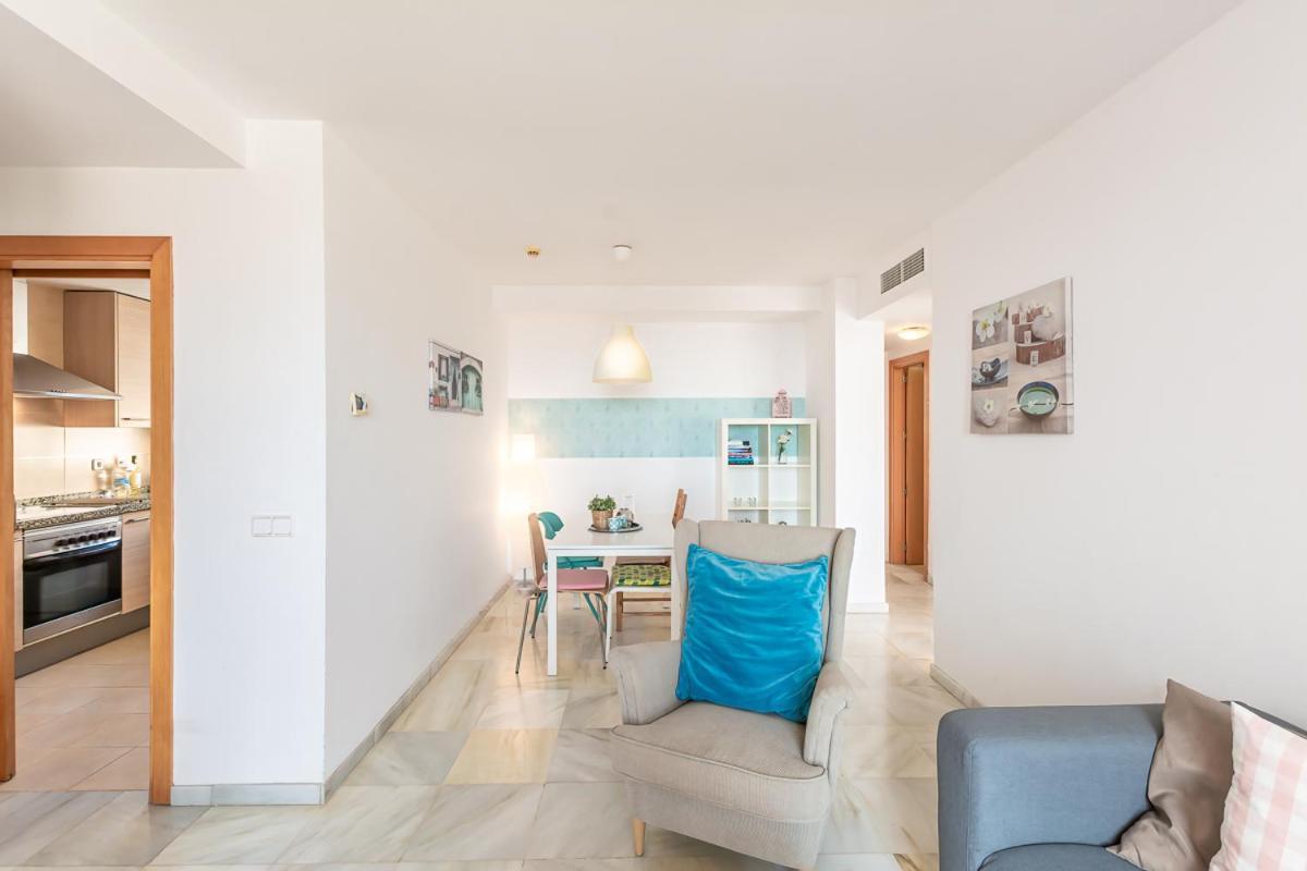 Andaluz Apartments Mar De Nerja Room photo